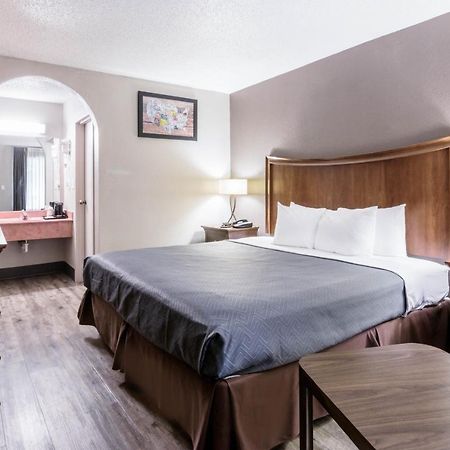 Econo Lodge Gainesville Eksteriør billede