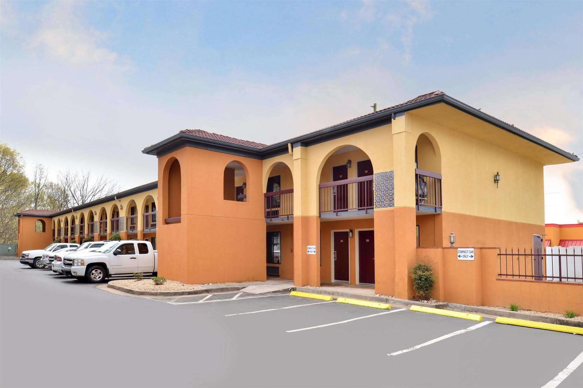 Econo Lodge Gainesville Eksteriør billede