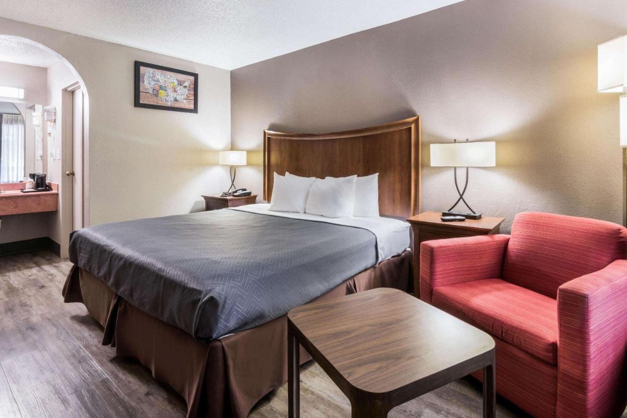 Econo Lodge Gainesville Eksteriør billede