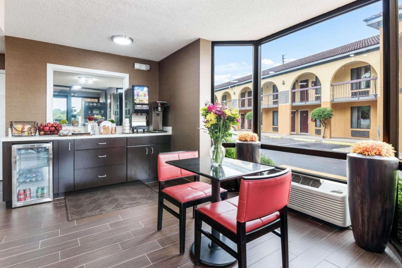 Econo Lodge Gainesville Eksteriør billede