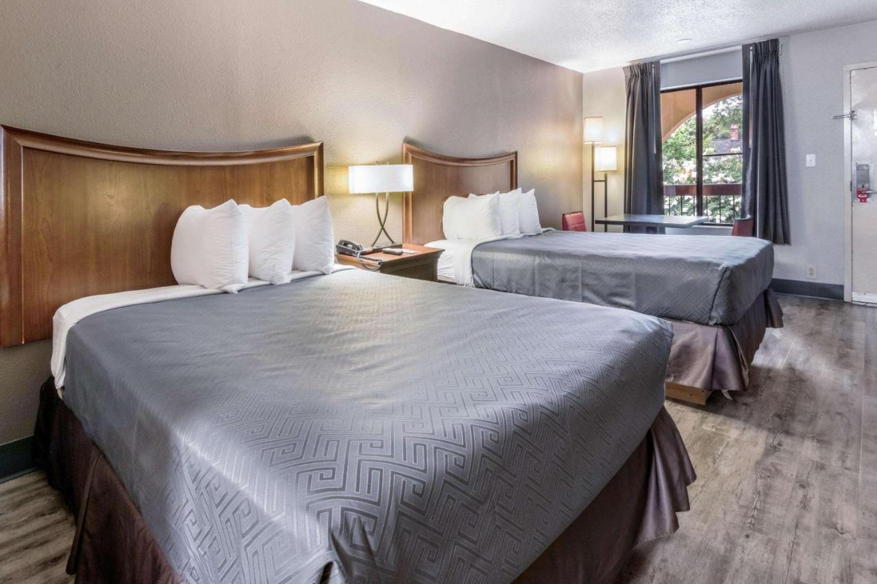 Econo Lodge Gainesville Eksteriør billede