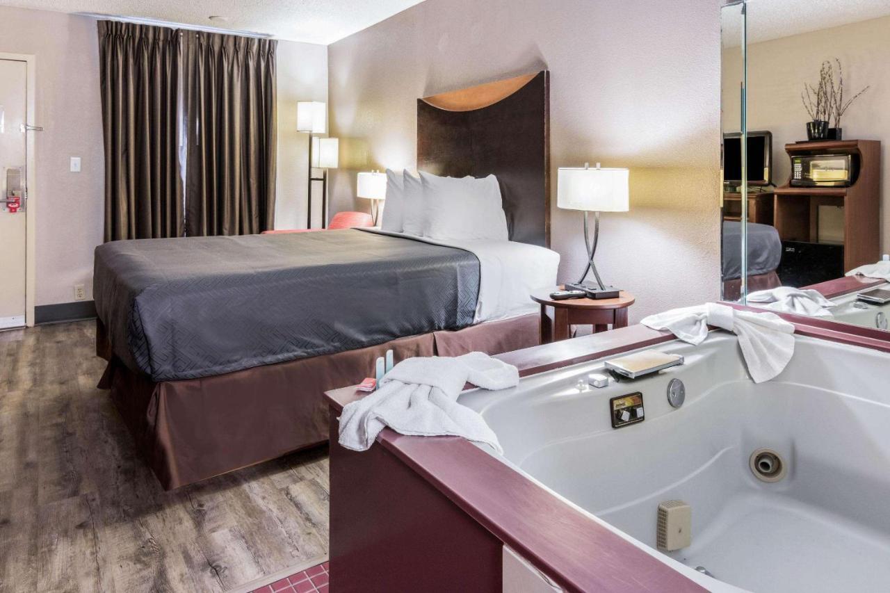 Econo Lodge Gainesville Eksteriør billede