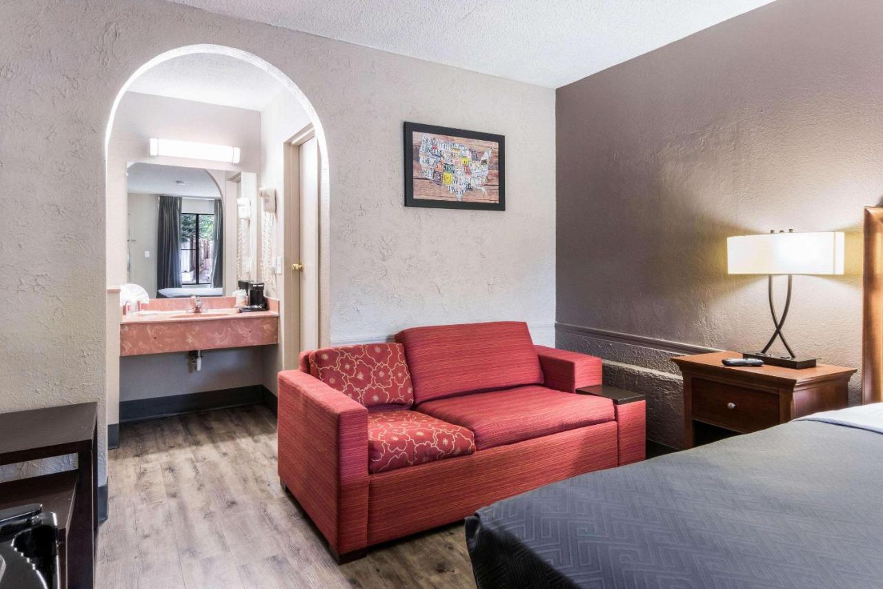 Econo Lodge Gainesville Eksteriør billede